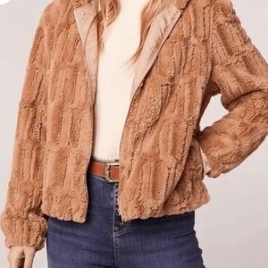 NWT Band of the Free butterscotch faux fur jacket